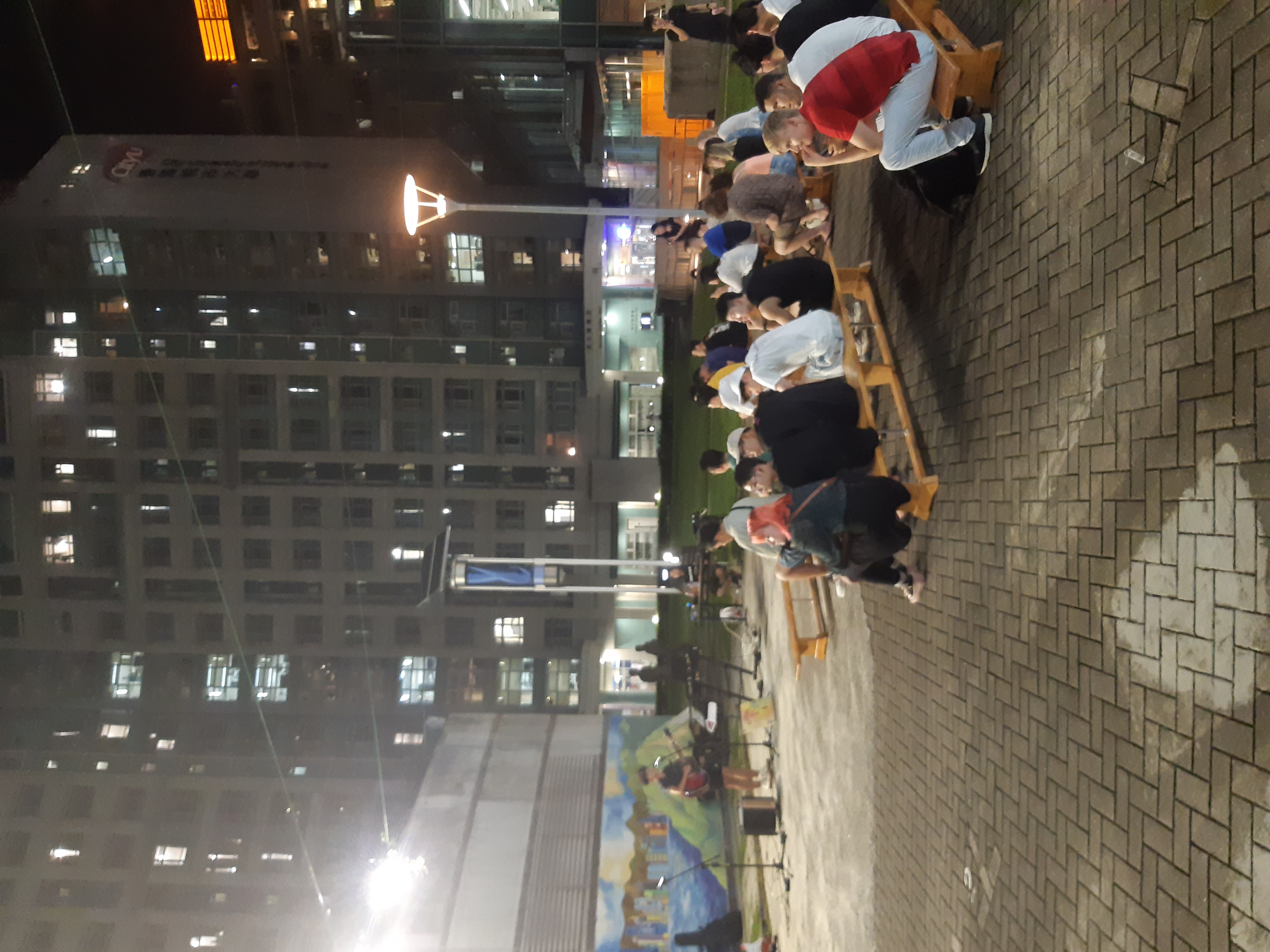 버스킹 현장 사진